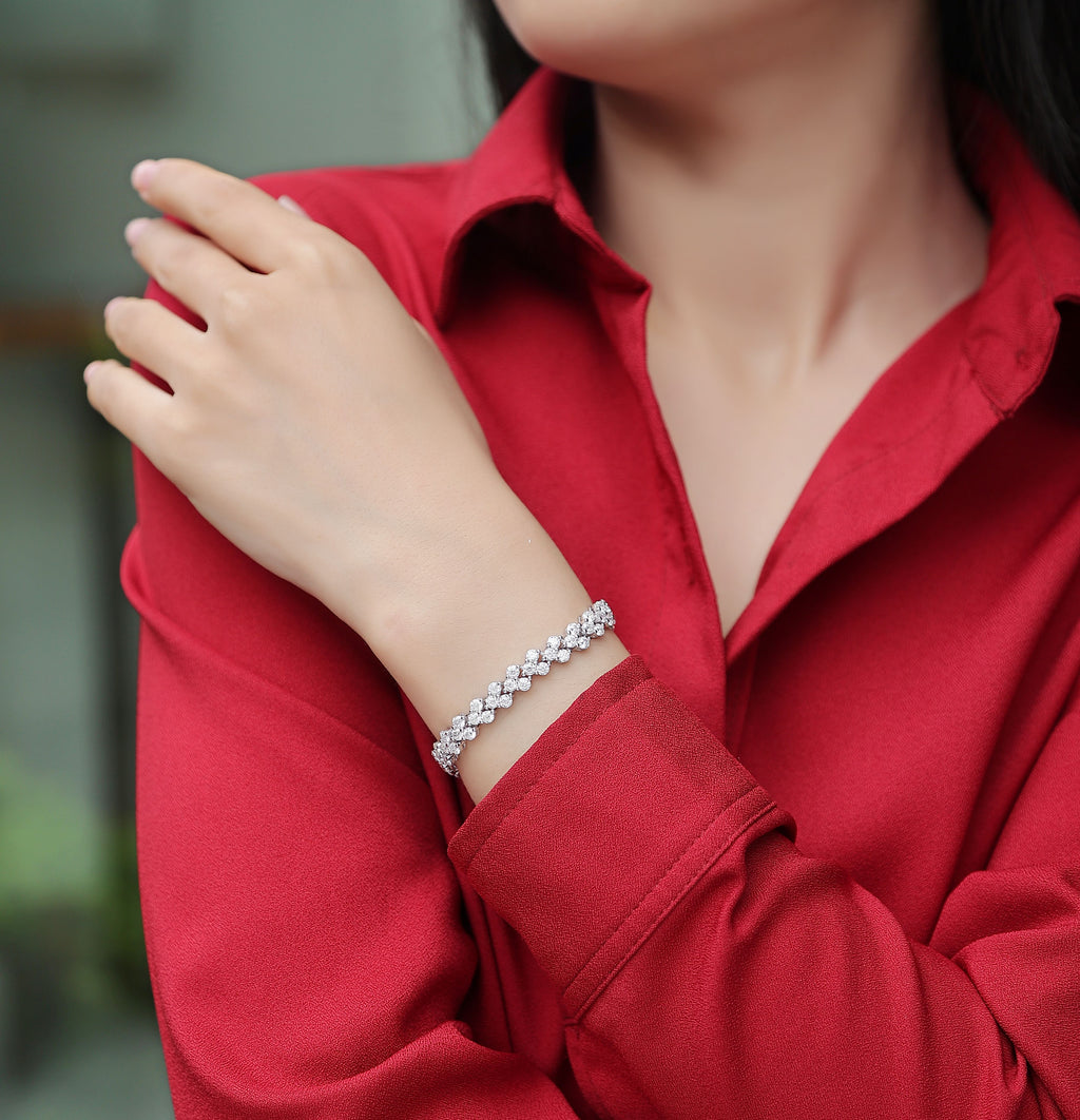 he Lumina Moissanite Bracelet